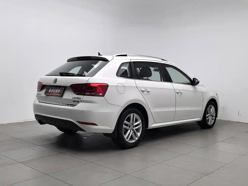 Volkswagen Lavida Tour 2018 2017 180TSI DSG Comfort Edition