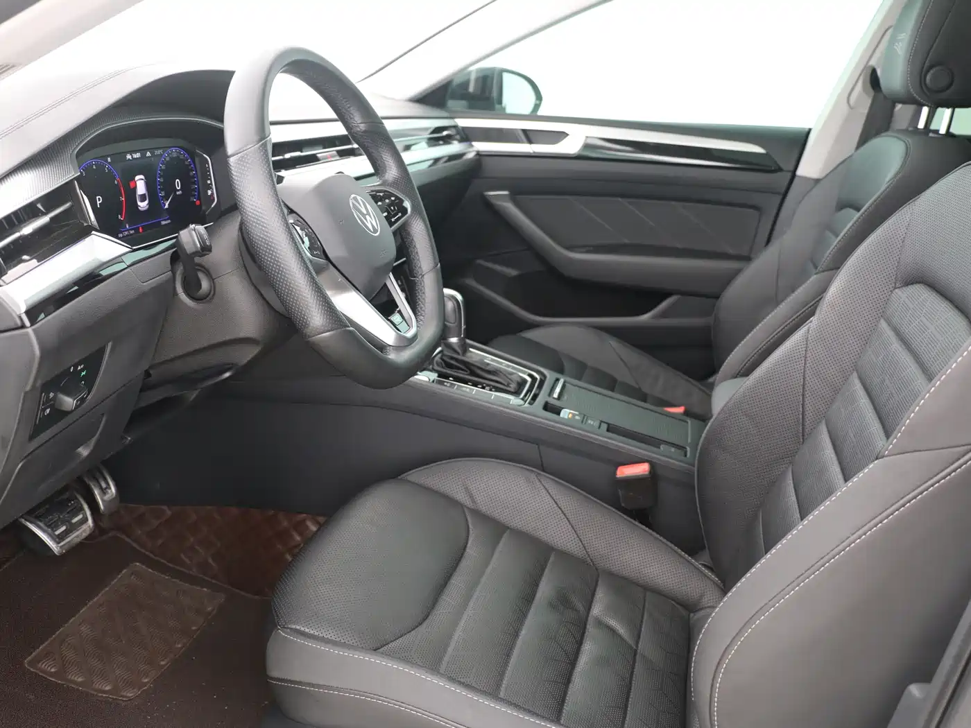 Volkswagen FAW-Volkswagen CC 2021 380TSI Eye-catching Edition фото 4