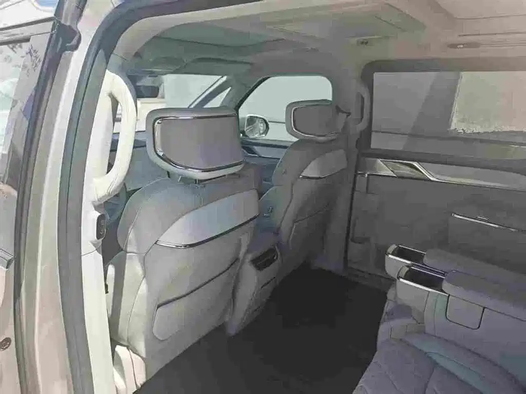 Volvo EM90 2024 2025 Ultra Six-Seater