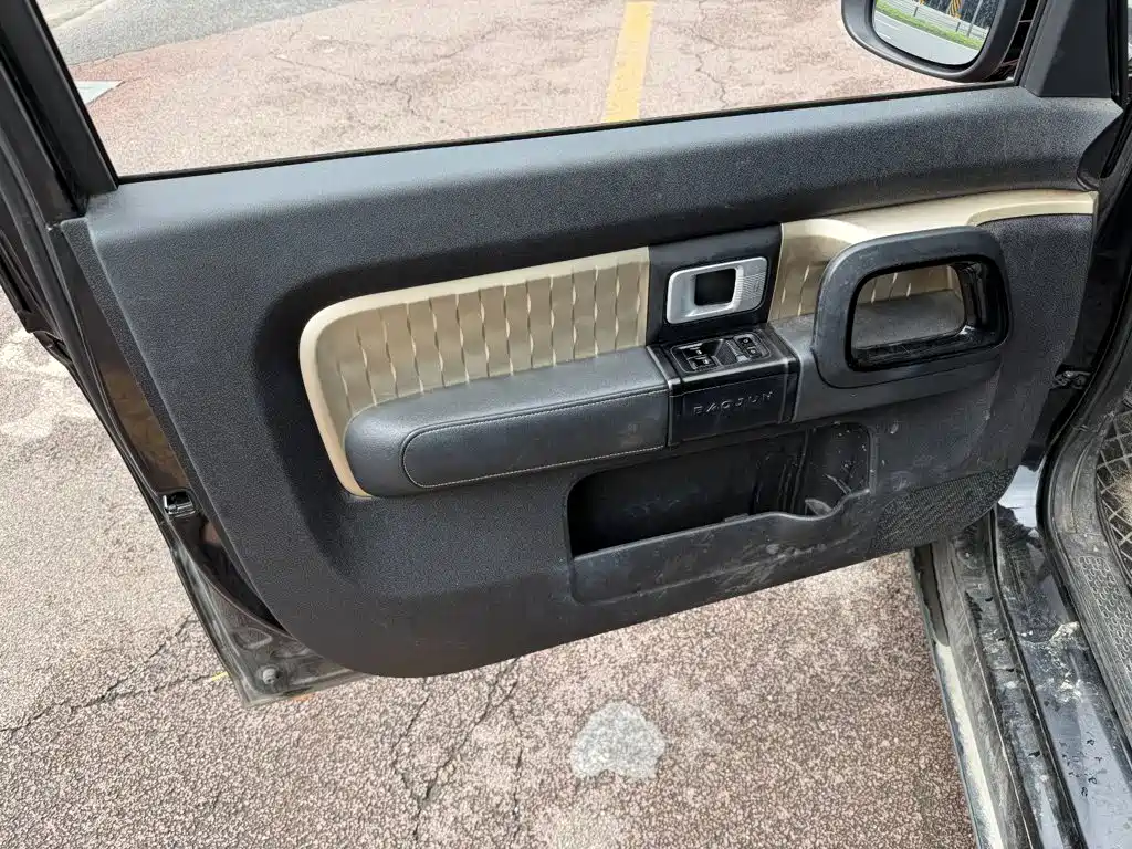 Baojun KiWi EV 2023 2022 Designer Lite NMC