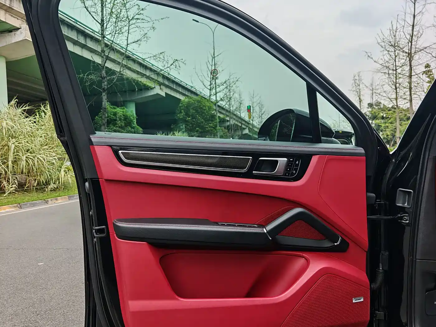 Porsche Cayenne New Energy 2021 Cayenne E-Hybrid 2.0T фото 8