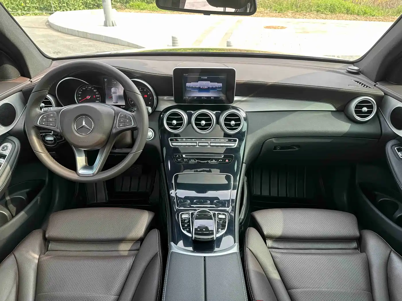 Mercedes-Benz GLC 2017 GLC 200 4MATIC фото 5