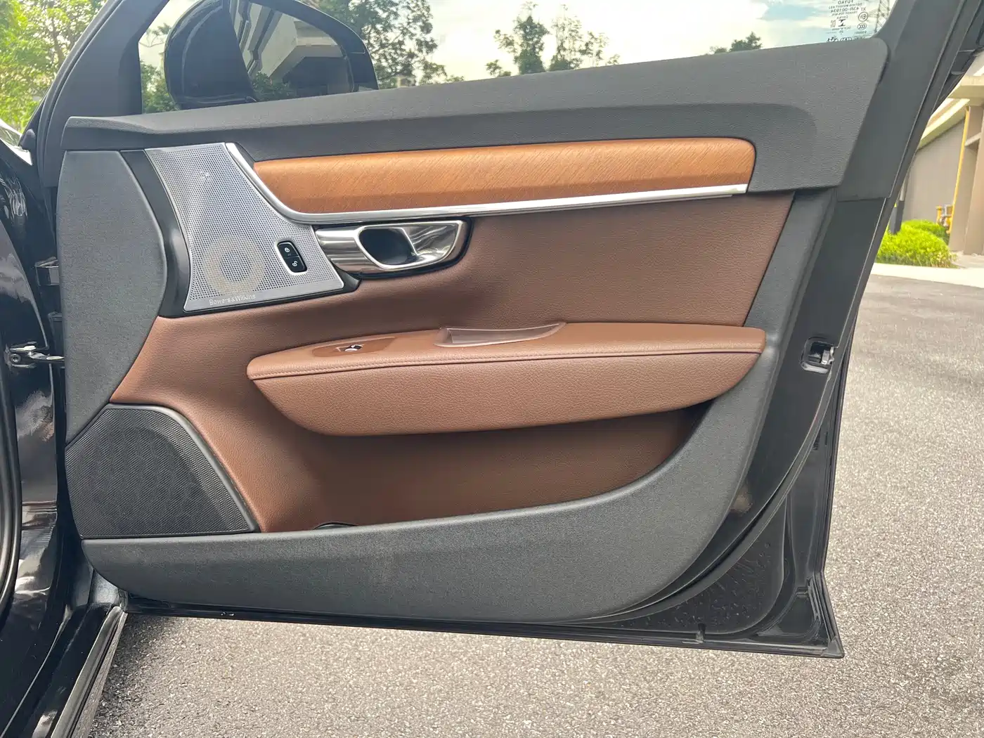 Фото 35 - Volvo S90