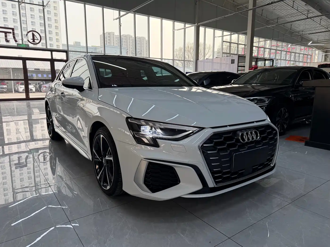 Audi A3 2022 Sportback 35 TFSI Style Sport фото 3