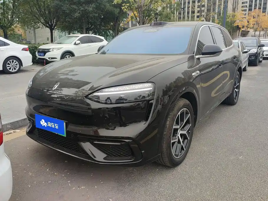 AITO Wenjie AITO M6  — пригон из Китая