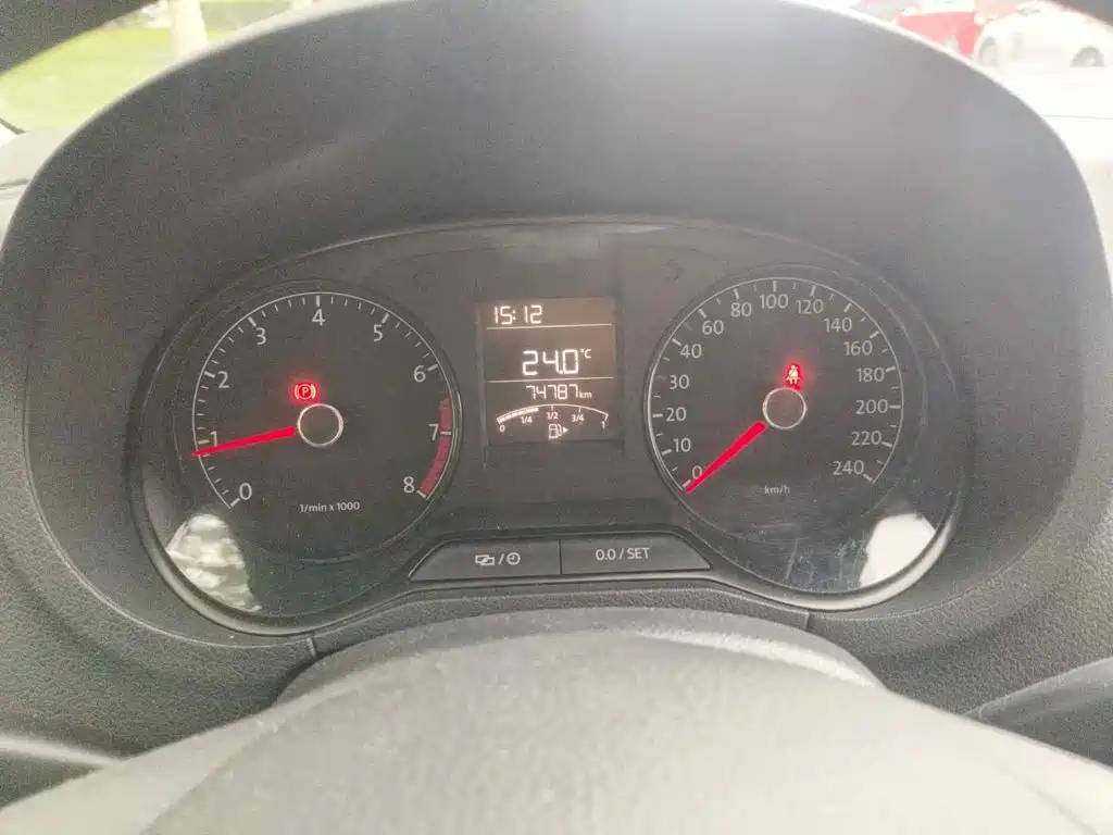 صورة 4 - Volkswagen Polo