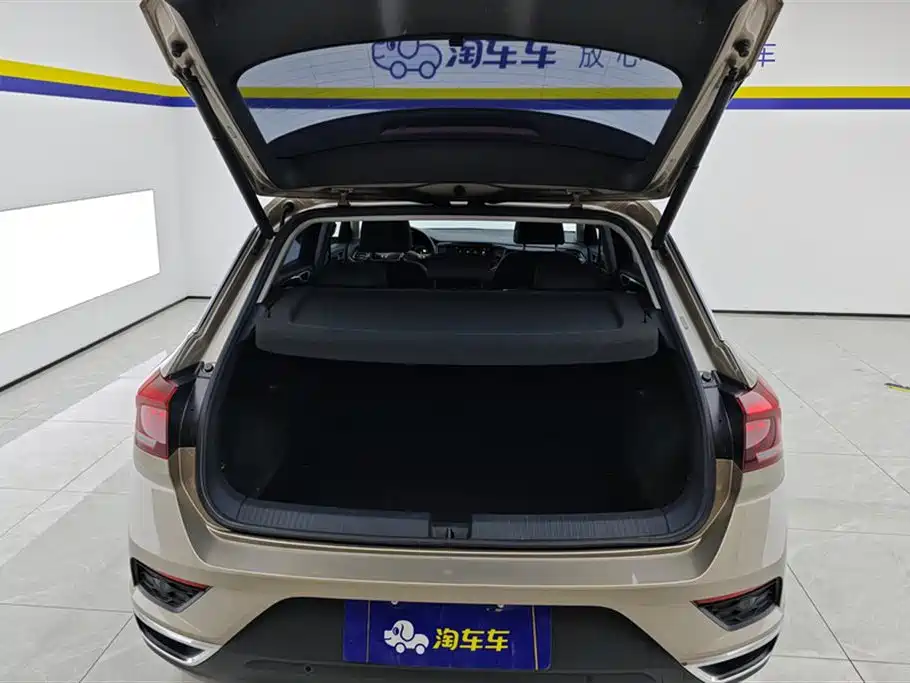Фото 4 - Volkswagen T-ROC