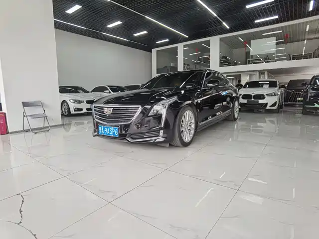 CADILLAC CT6