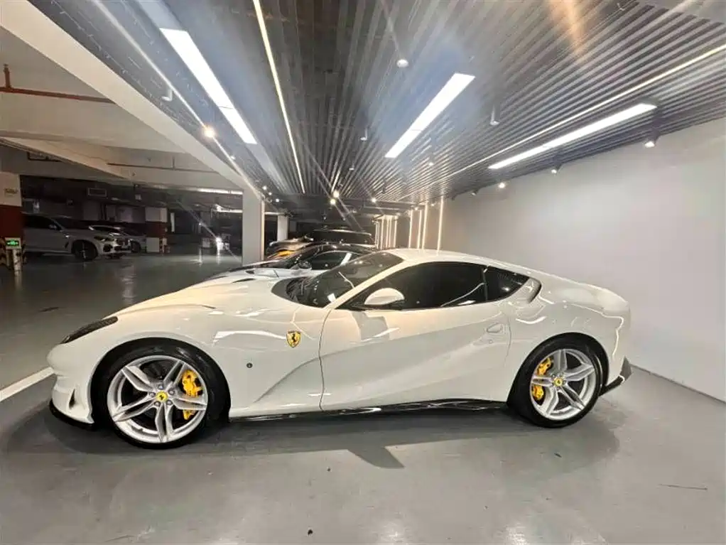 Ferrari 812 2017 6.5L Superfast фото 2