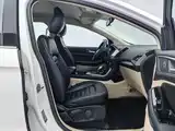 Фото 23 - Ford Edge
