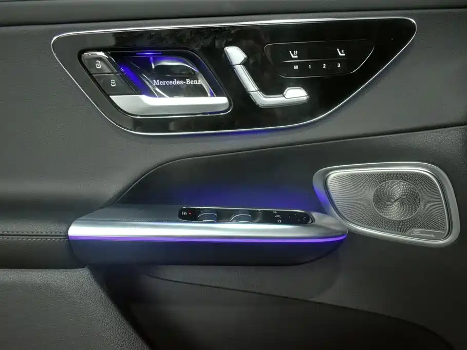 Mercedes-Benz GLC 2023 GLC 300 L 4MATIC Dynamic 7-Seater фото 9