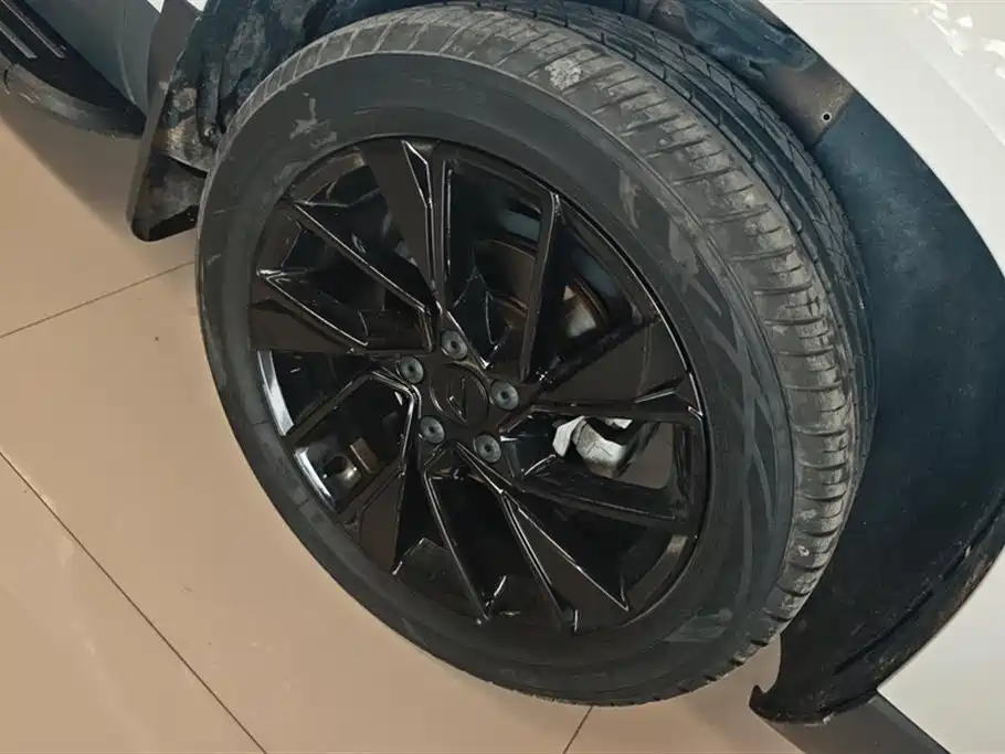 JETTA VS7