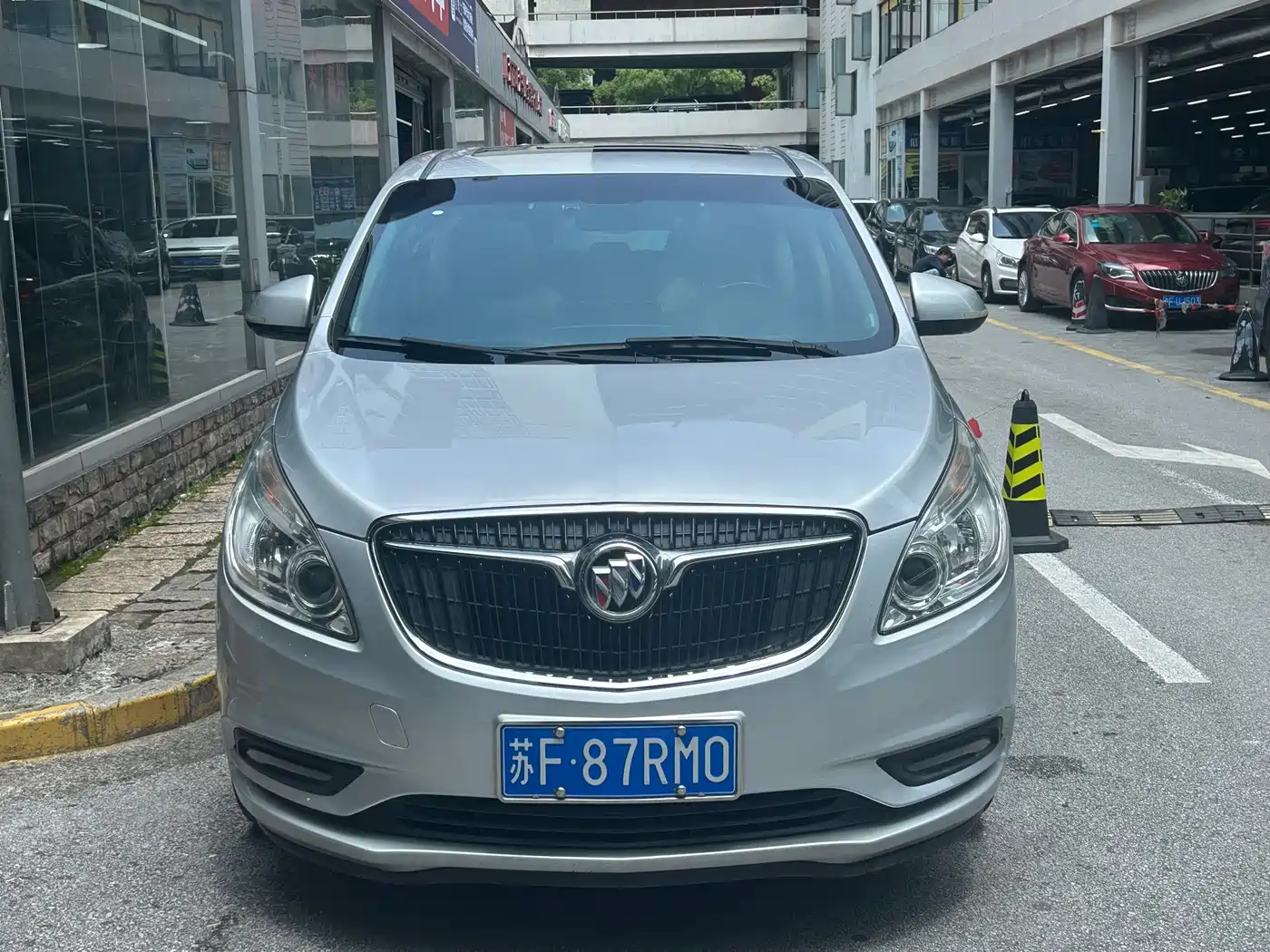 Buick GL8 2017 25S Luxury China V фото 2