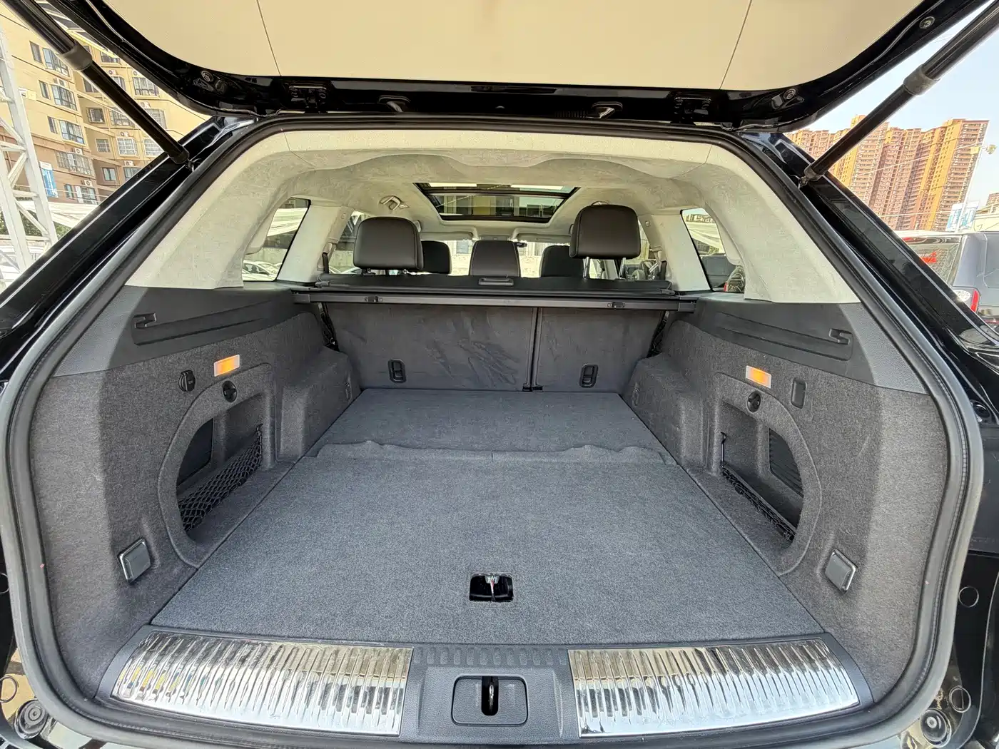 Hongqi HS7 2023 2022 3.0T Automatic 4WD ZhiLian QiXiang Edition 5-seater