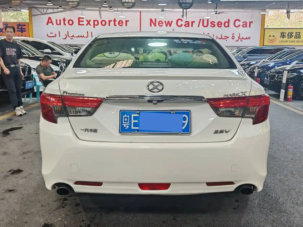 Toyota Reiz 2013 2.5V Premium Edition фото 4