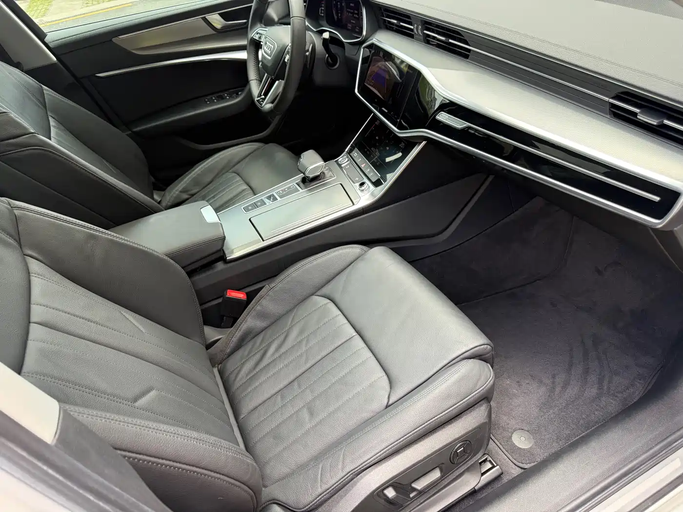 Audi A6L 2019 45 TFSI Premium Elegance фото 16
