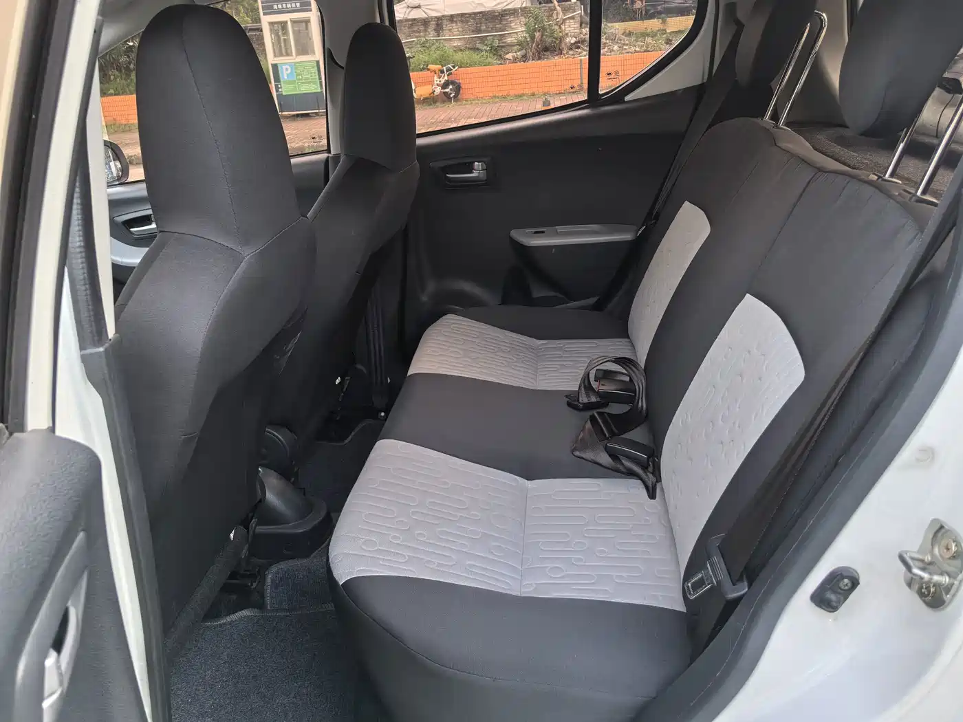 Suzuki Alto 2017 2015 1.0L Automatic Limited Edition