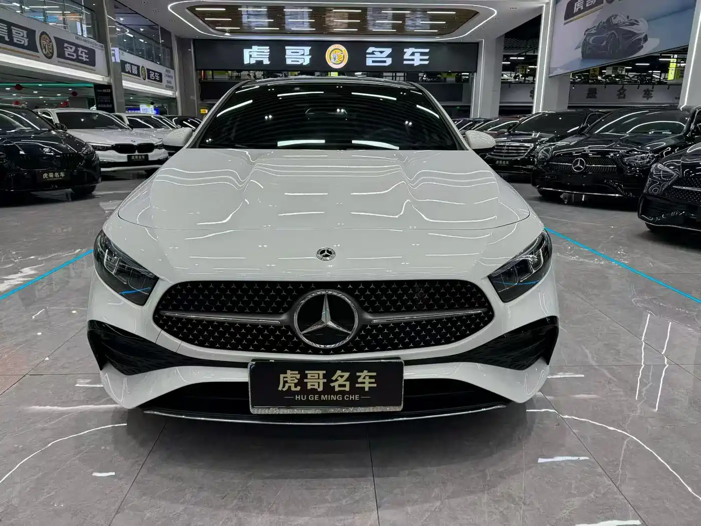 Mercedes-Benz A-Class 2023 A 200 L Fashion фото 2
