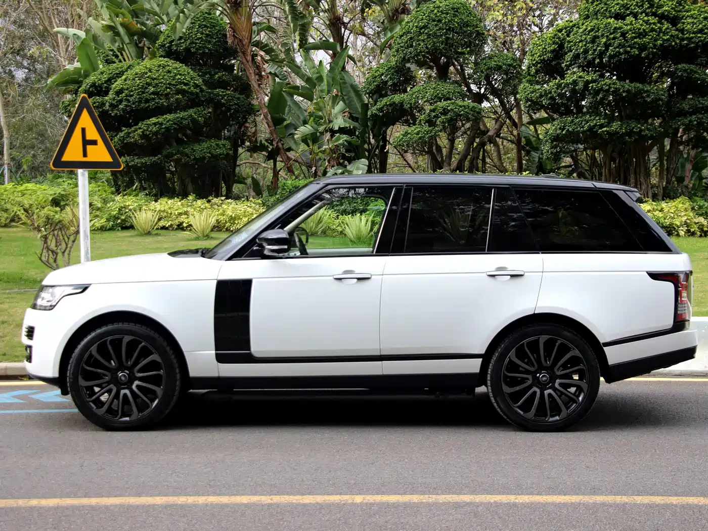 Land Rover Range Rover 2015 3.0 TDV6 Vogue фото 10