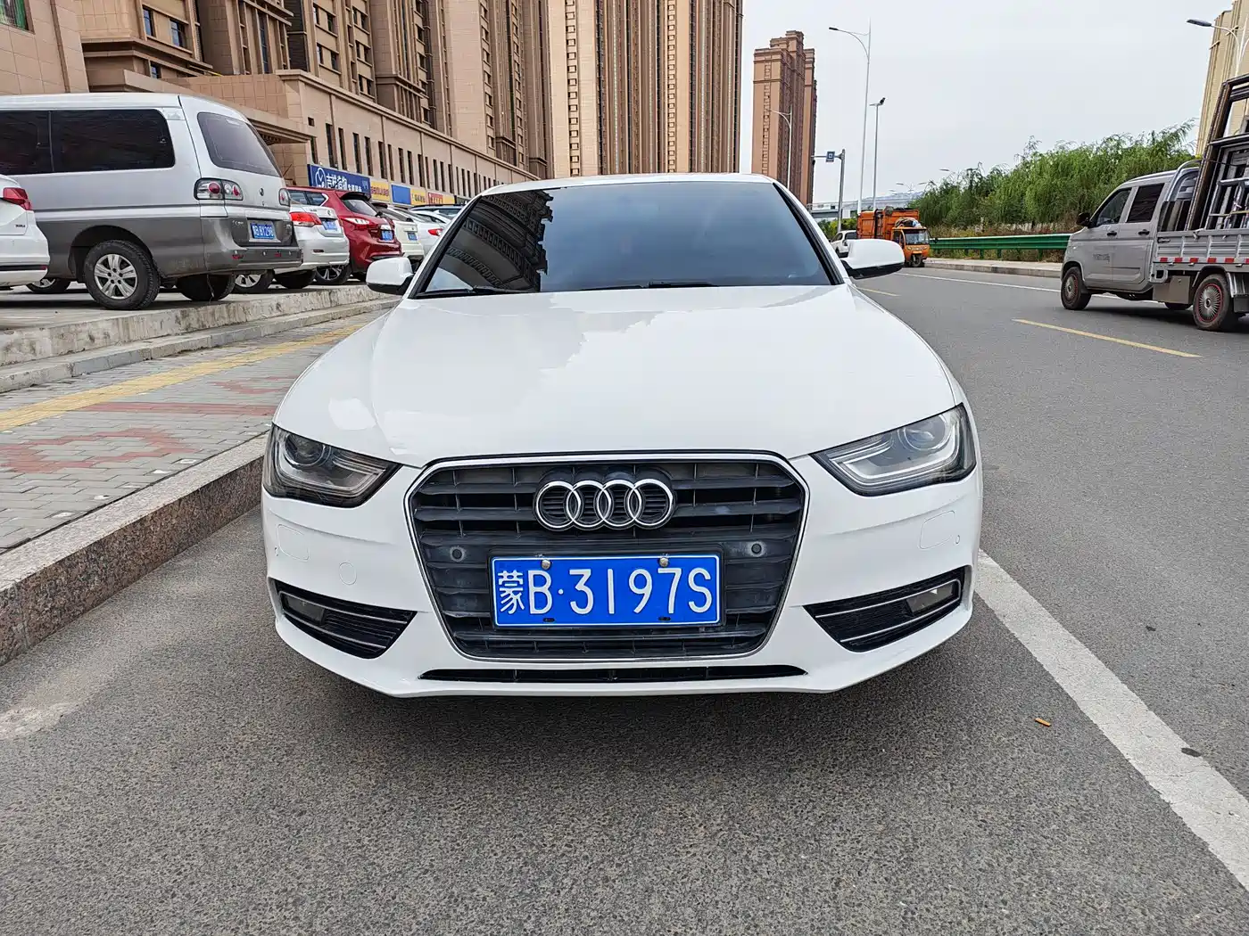 Audi A4L 2015 35 TFSI Auto Standard фото 2