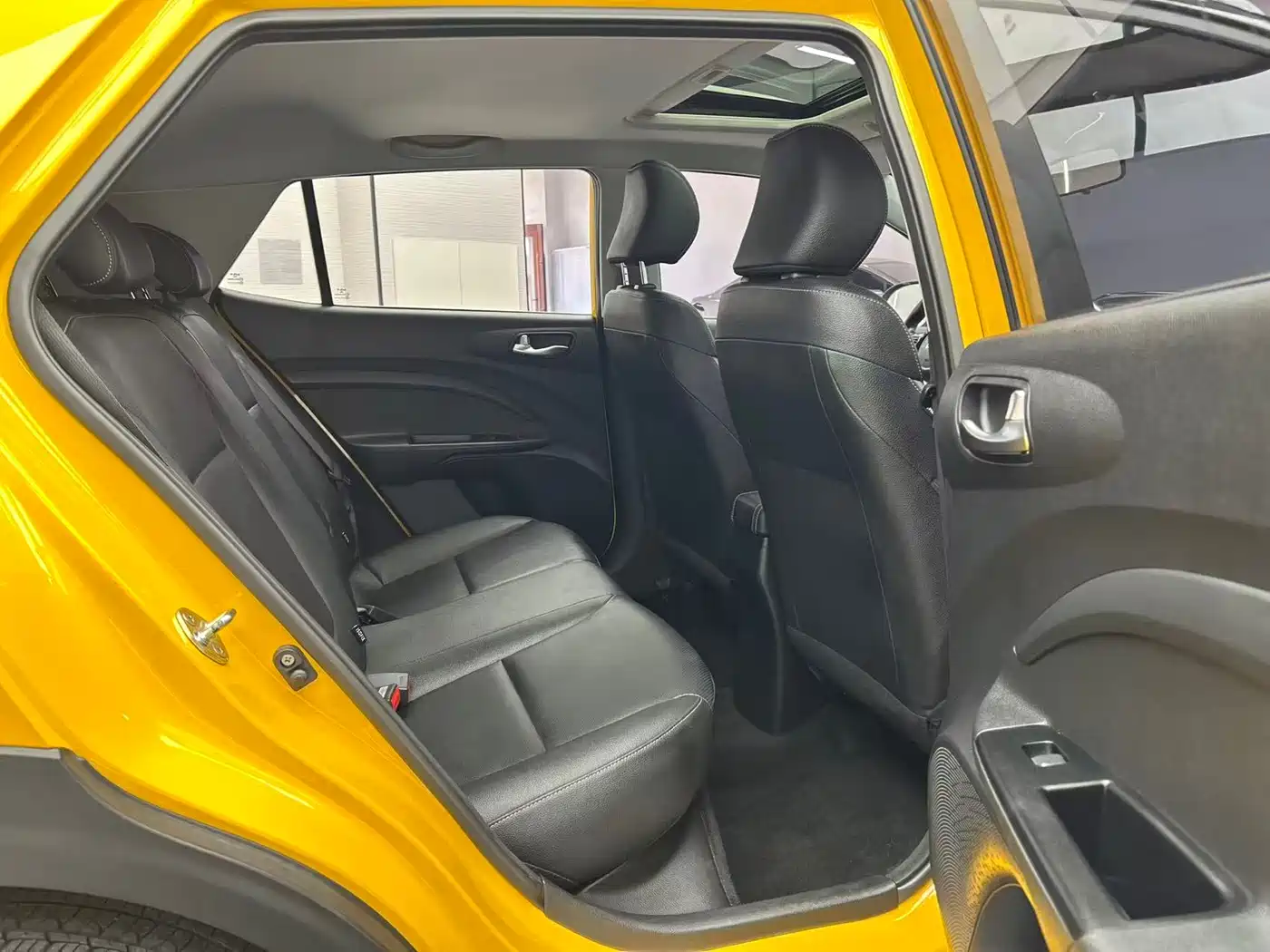 Kia KX1 2021 1.4L CVT Fun Sunroof Version фото 20
