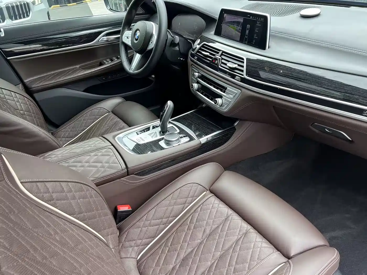 BMW 7 Series 2019 740Li Leading M Sport Package фото 6