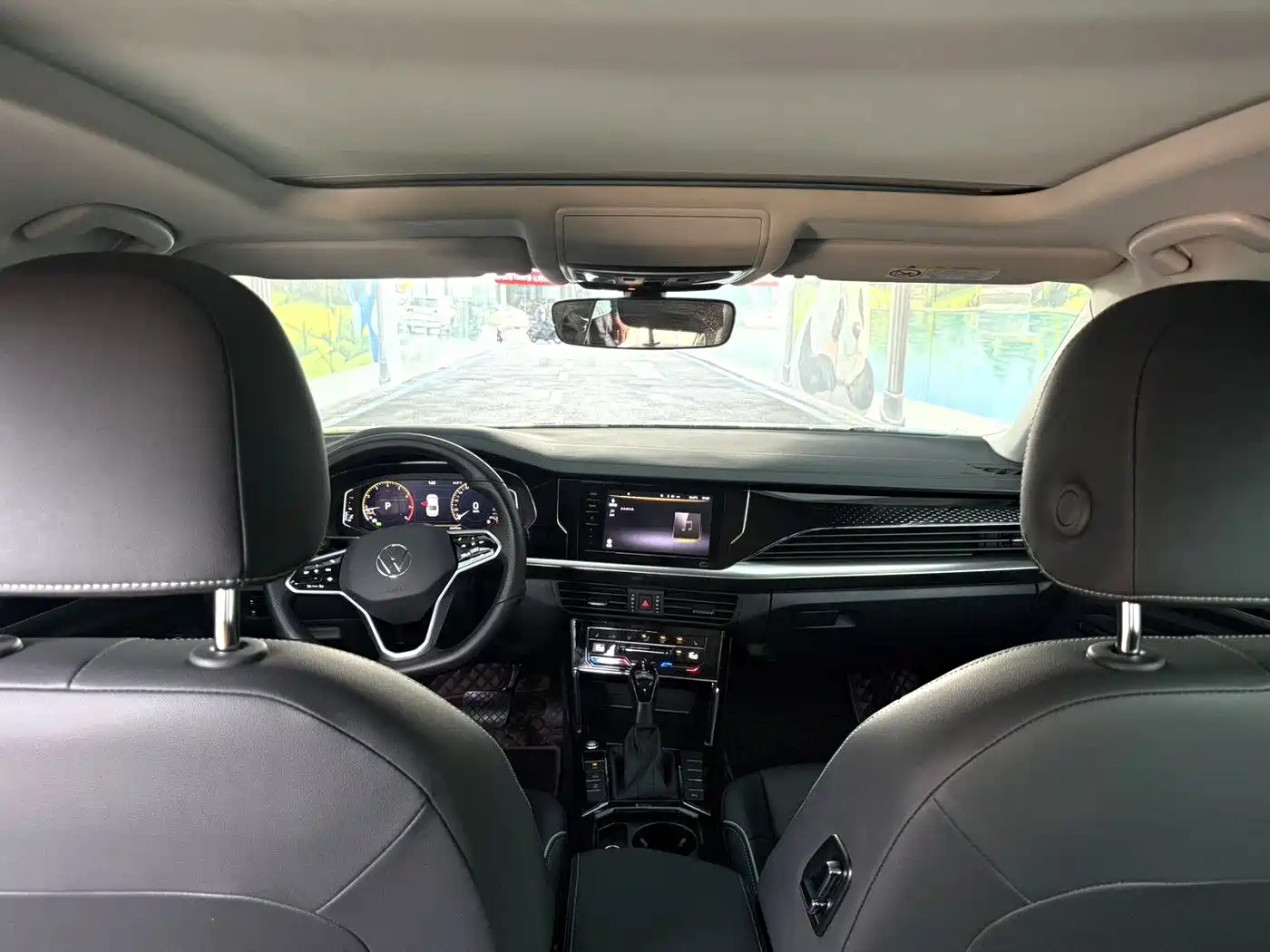 Photo 8 - Volkswagen Passat