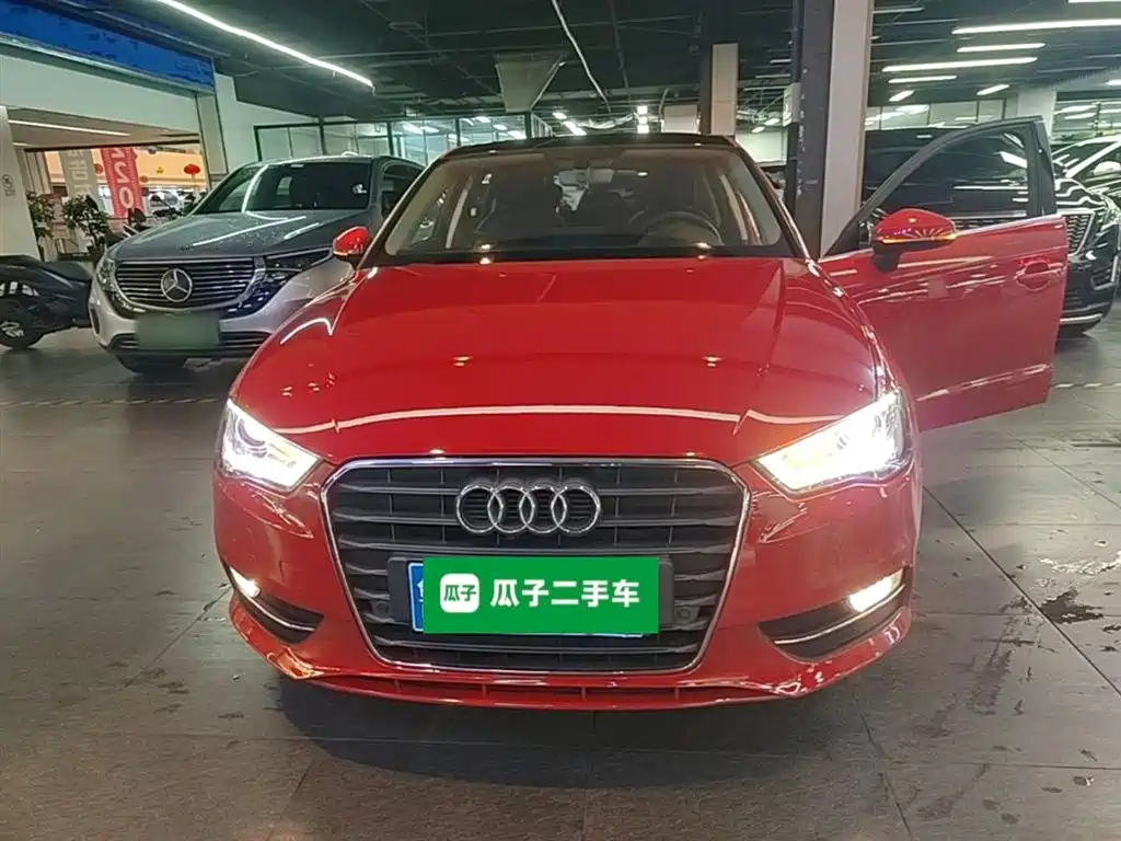 Audi A3 2014 Sportback 35 TFSI Automatic Fashion фото 3