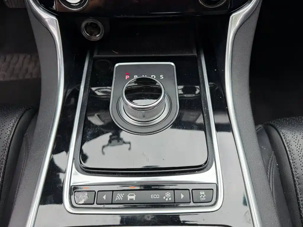 Jaguar XF 2016 2016 XF 3.0 SC 2WD Elegance Edition