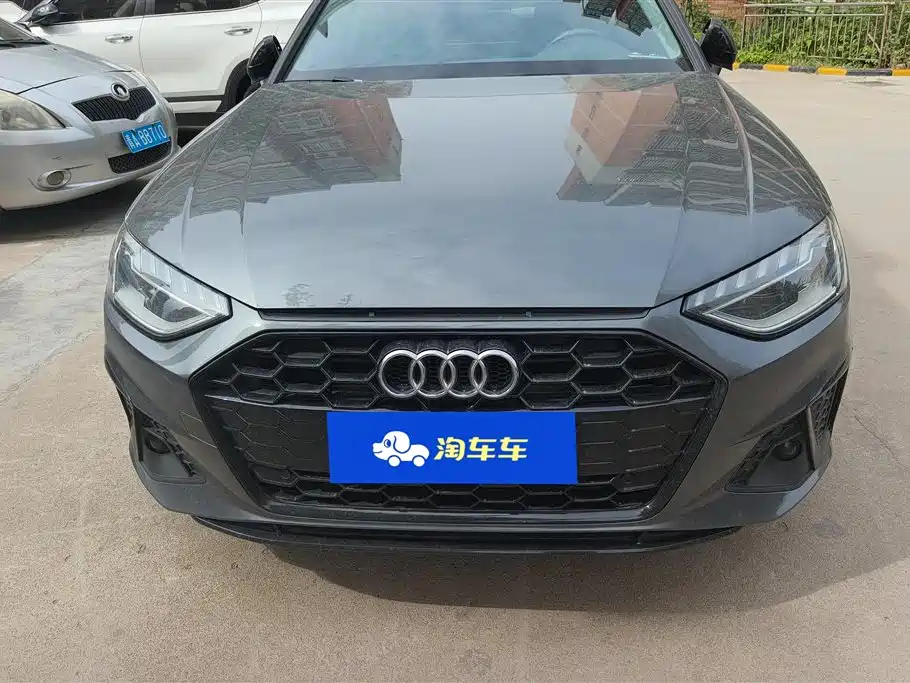 Audi A4L 2022 40 TFSI Luxury Dynamic фото 2