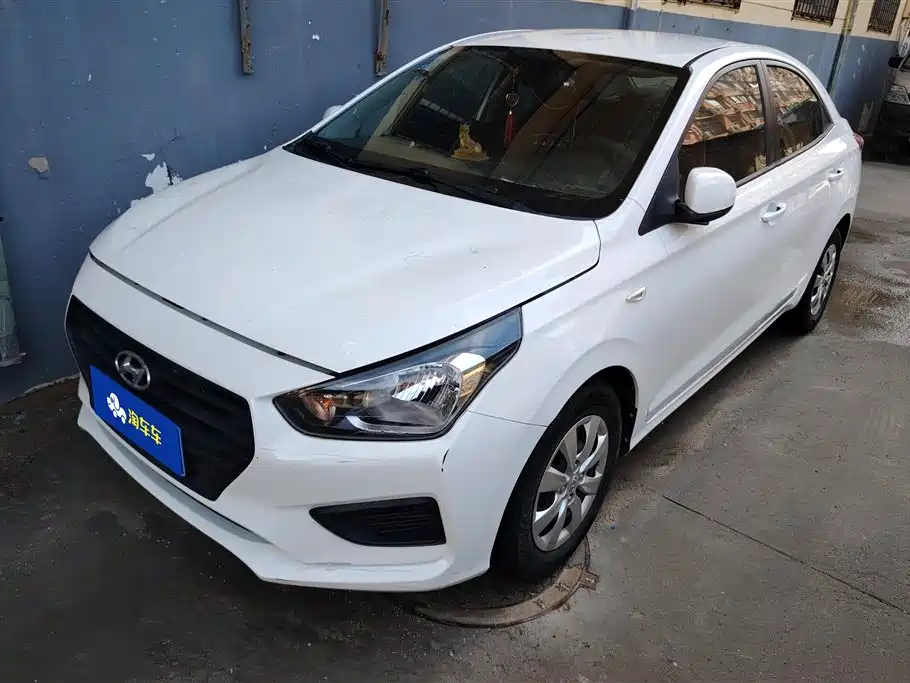 Hyundai Verna 2017 1.4L Manual Renewal Edition China VI