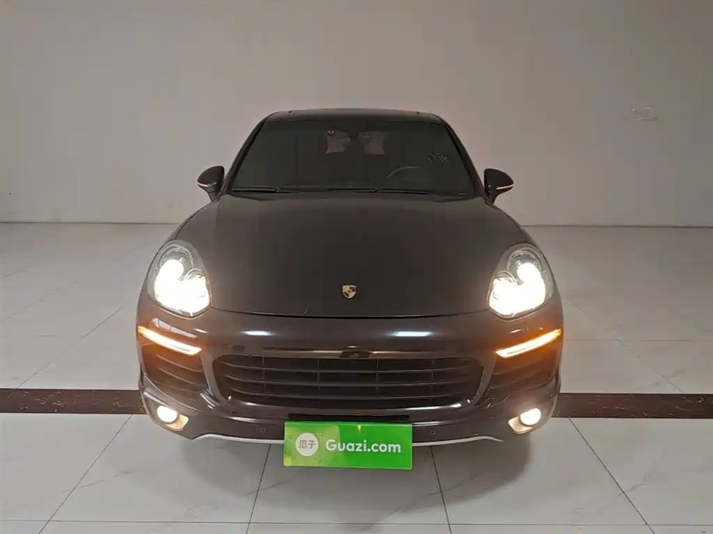 Porsche Cayenne 2016 Cayenne Platinum Edition 3.0T фото 3