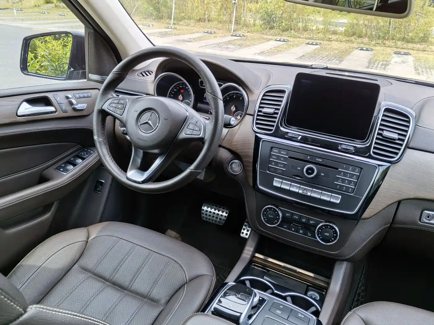 Mercedes-Benz GLE 2018 GLE 400 4MATIC Ultimate Edition фото 11
