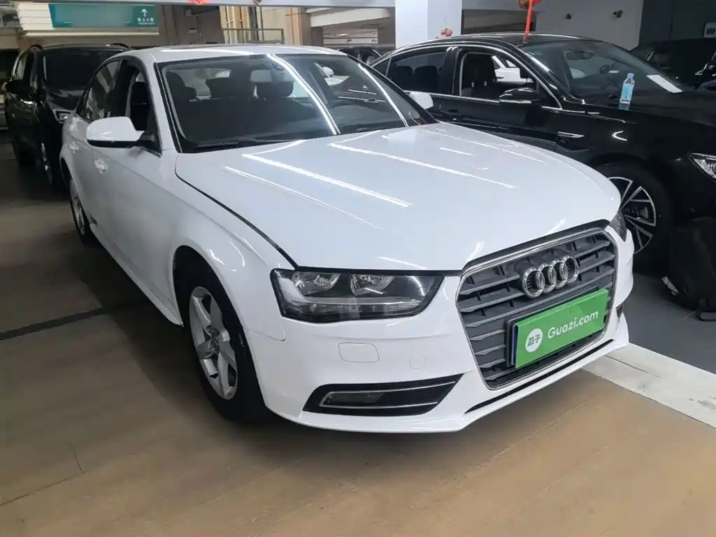 Audi A4L 2015 30 TFSI Auto Comfort фото 4