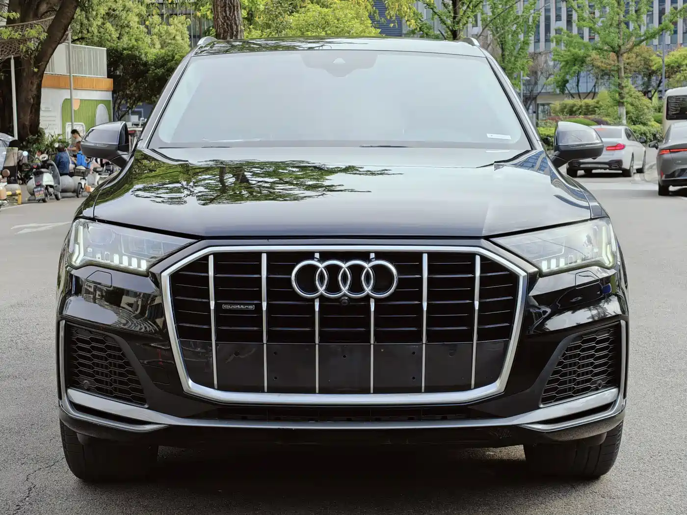 AUDI Q7