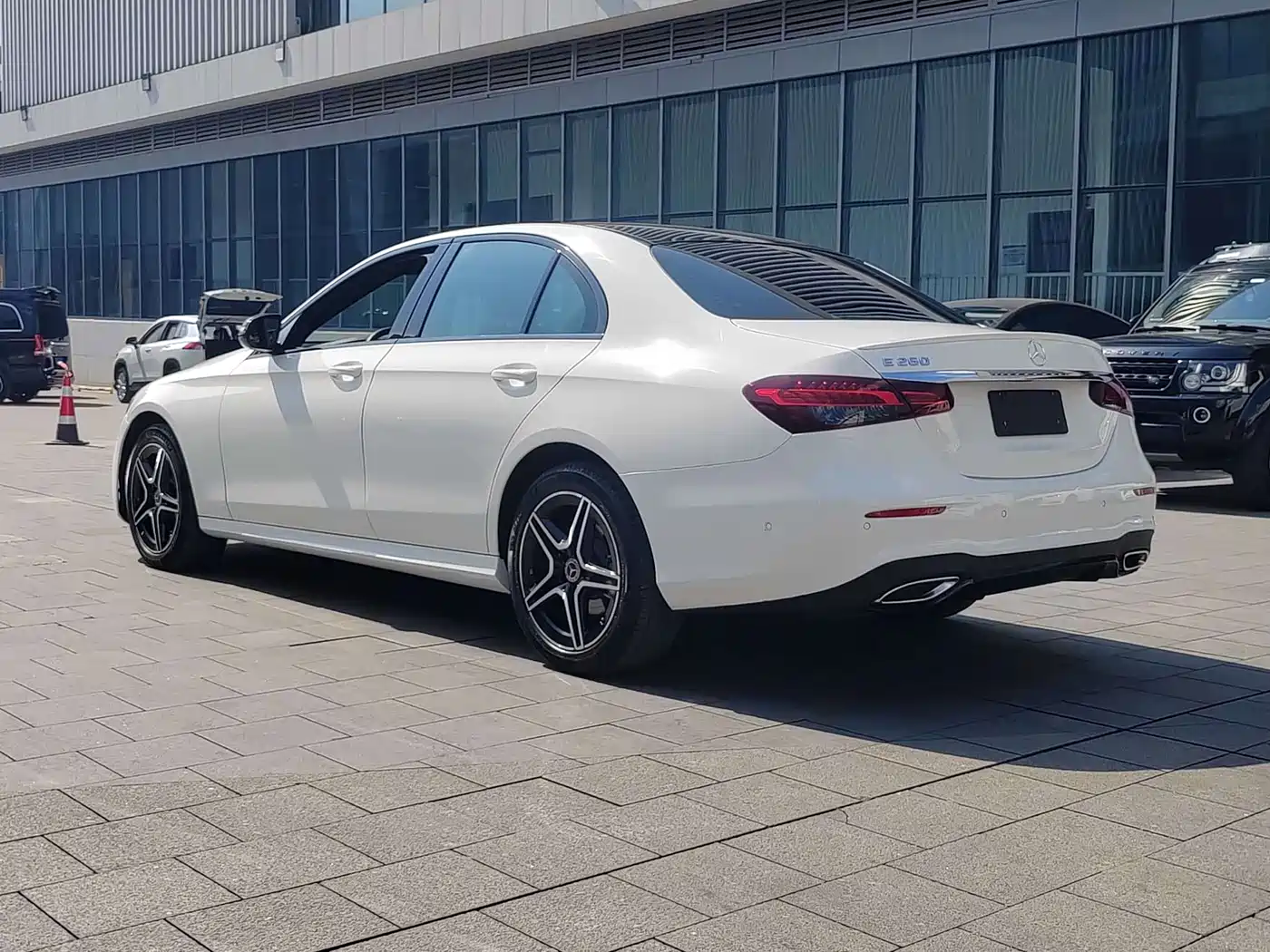 Mercedes-Benz E-Class (Import) 2023 E 260 Fashion Sport Edition фото 16
