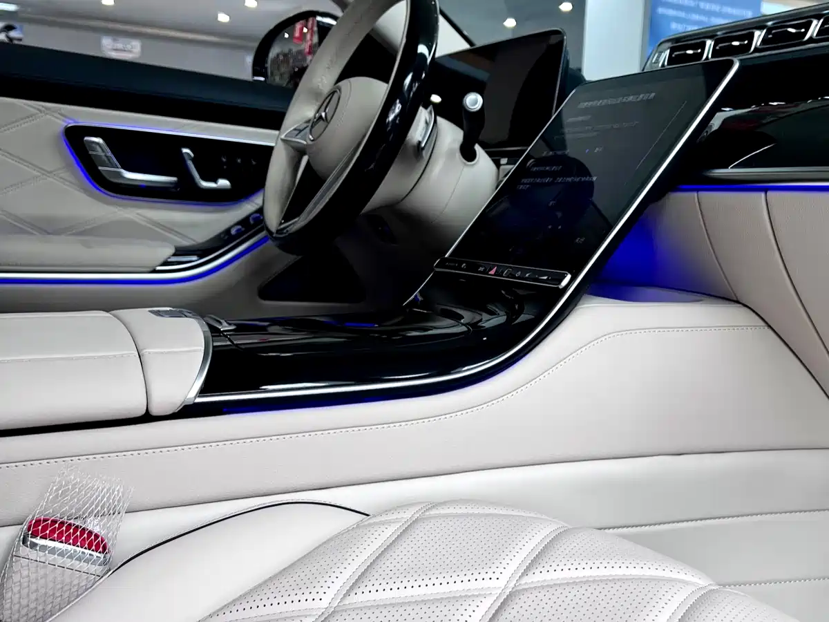 Mercedes-Benz Maybach S-Class 2025 Model S 480 4MATIC фото 13