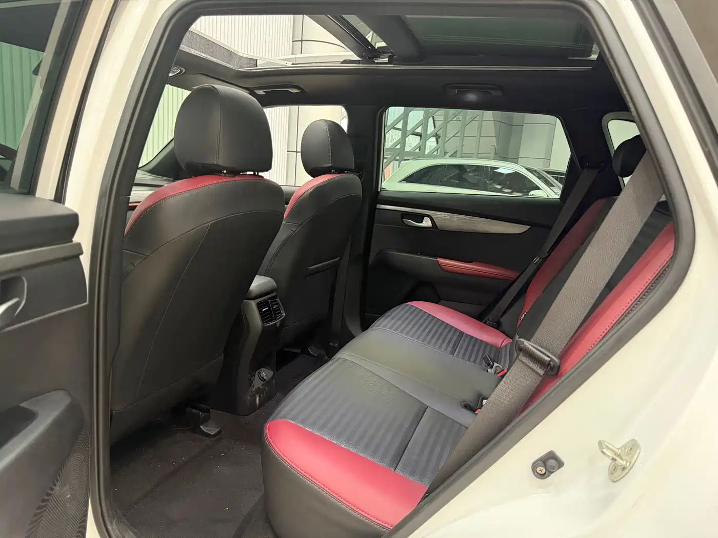 Kia Sportage 2019 1.4T DCT Fashion Edition GL фото 11