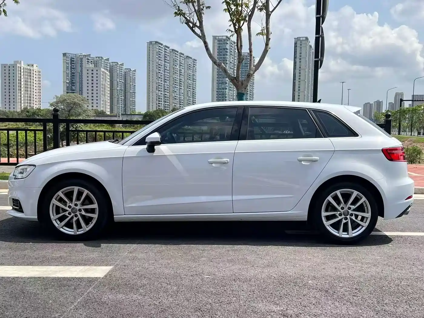 Audi A3 2019 Sportback 35 TFSI Progressive China V фото 3