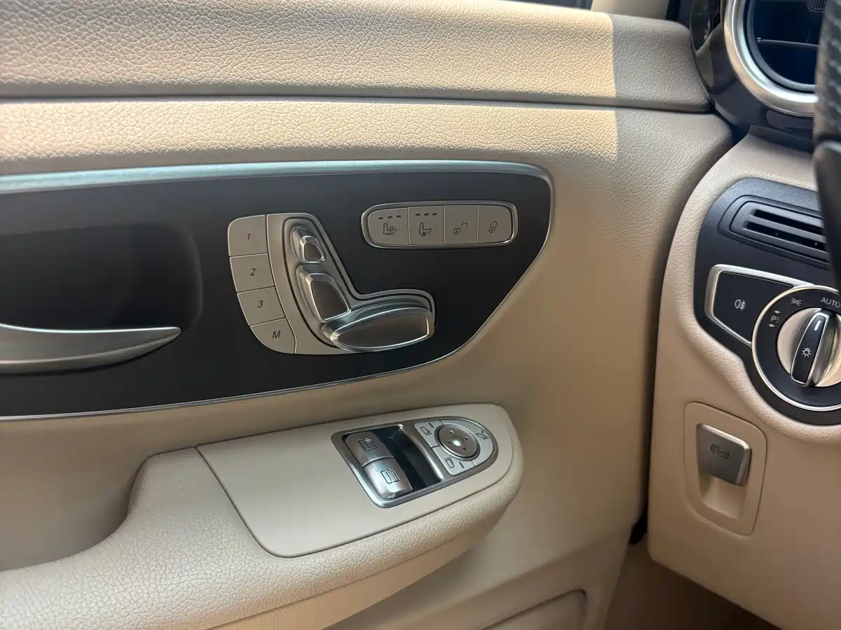 Mercedes-Benz V-Class 2018 V 260 Pilot Edition China V фото 12