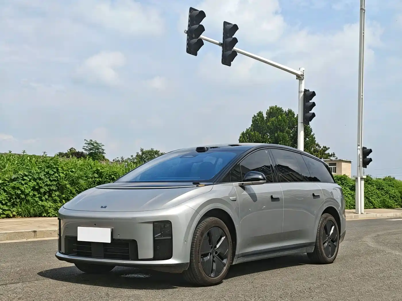 Li Auto Li i8 2025 Standard Edition