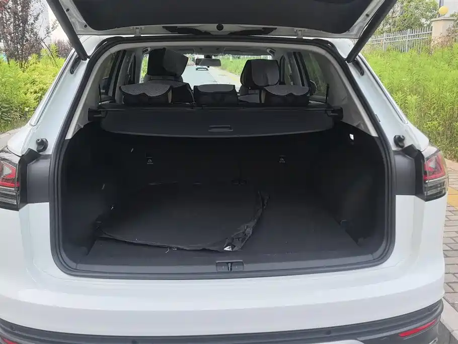 Volkswagen Tayron 2025 Shared Joy 330TSI фото 4