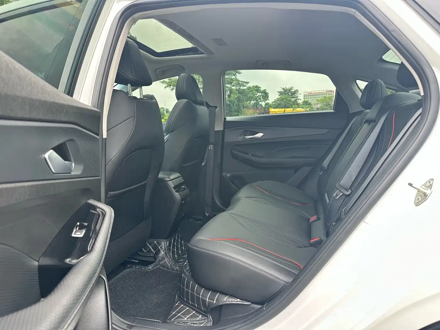 Geely Binrui 2025 2024 Binrui COOL 1.5T DCT Soaring Dragon Edition