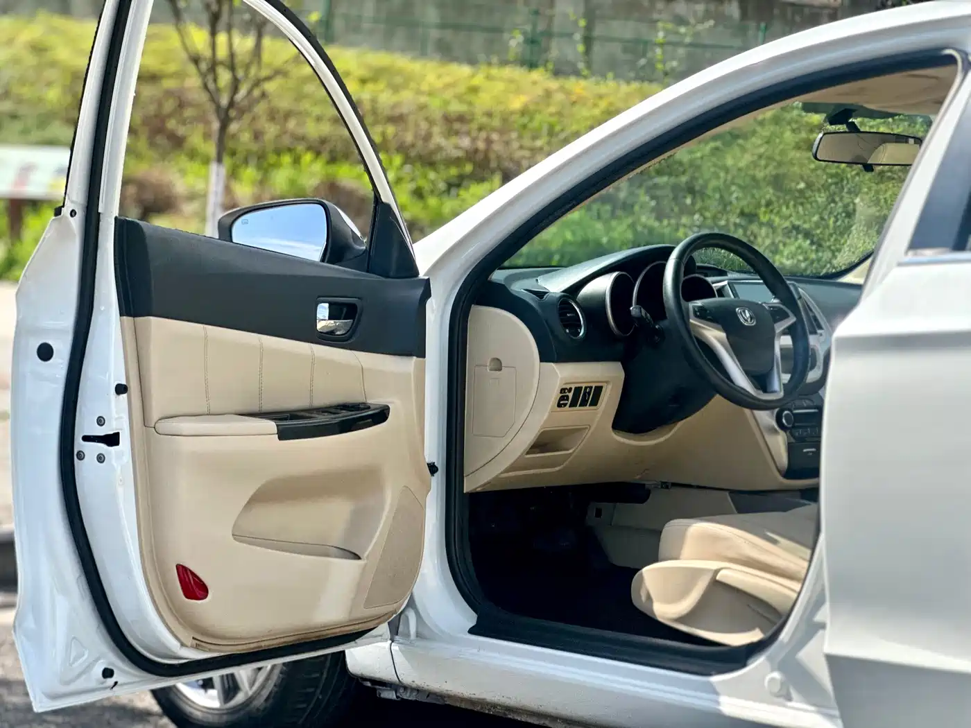 Changan Eado 2015 2015 1.6L Automatic Luxury