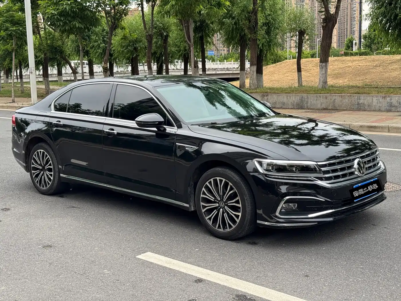 VOLKSWAGEN HUIANG