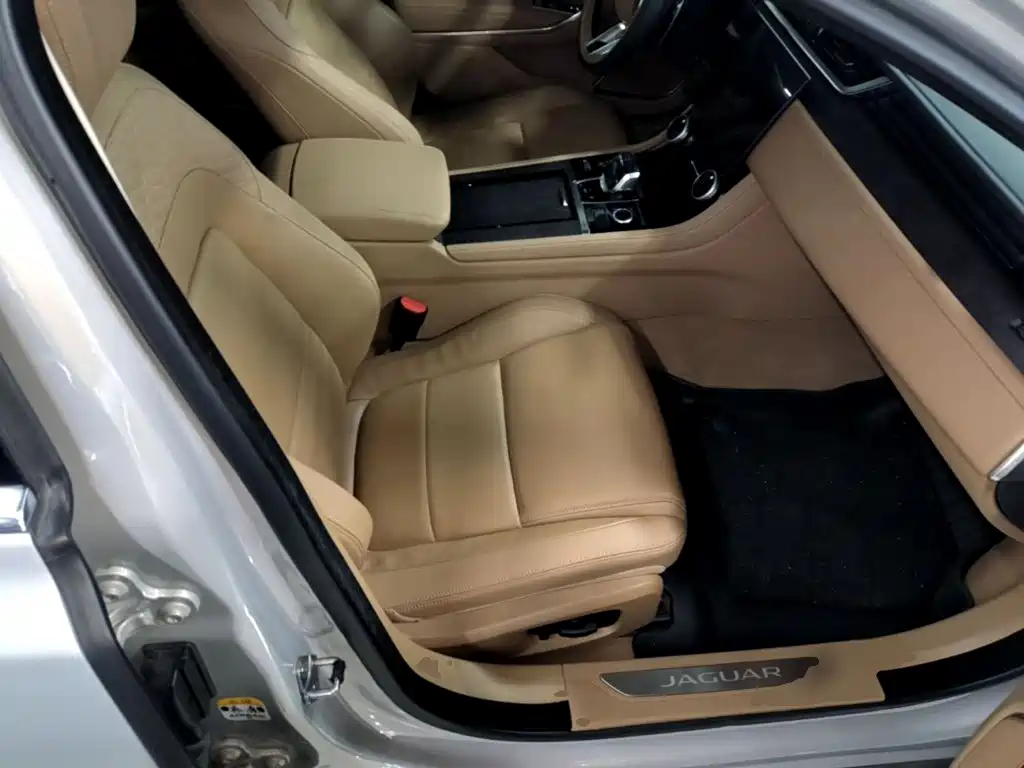 Jaguar XFL 2025 2024 2.0T P250 2WD Premium Luxury