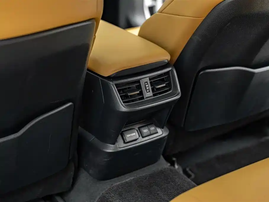 Lexus ES 2023 200 Excellence Edition фото 27