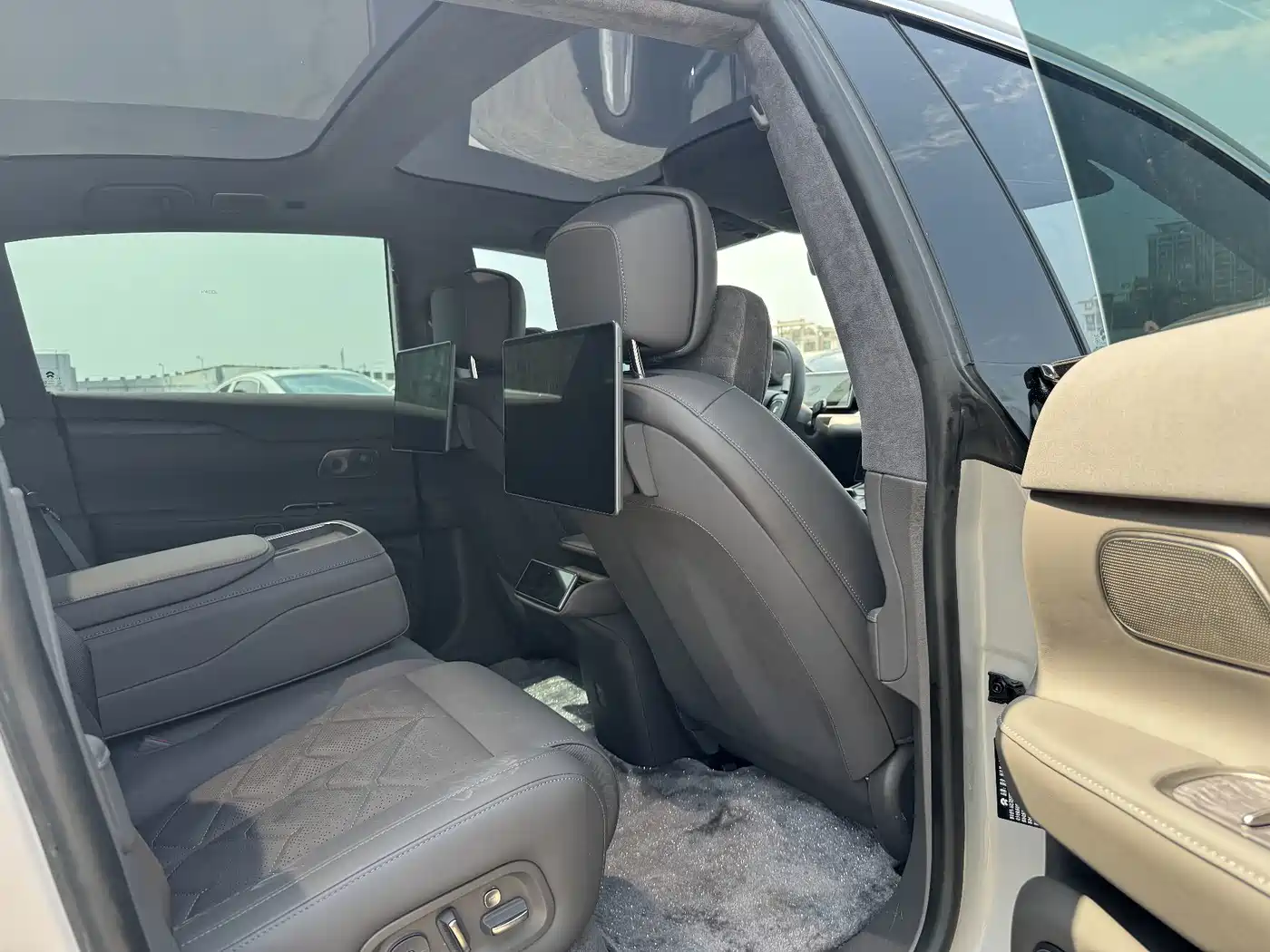 NIO ET7 2025 2024 100kWh Executive Signature Edition