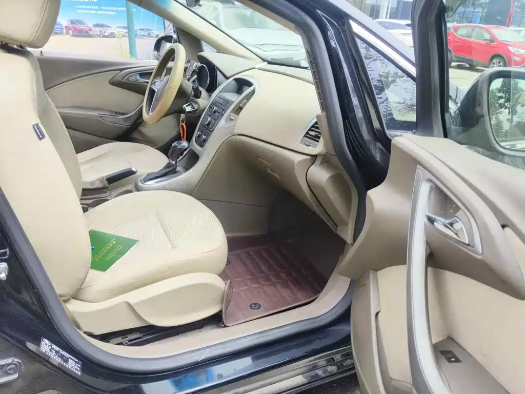 Фото 13 - Buick Excelle