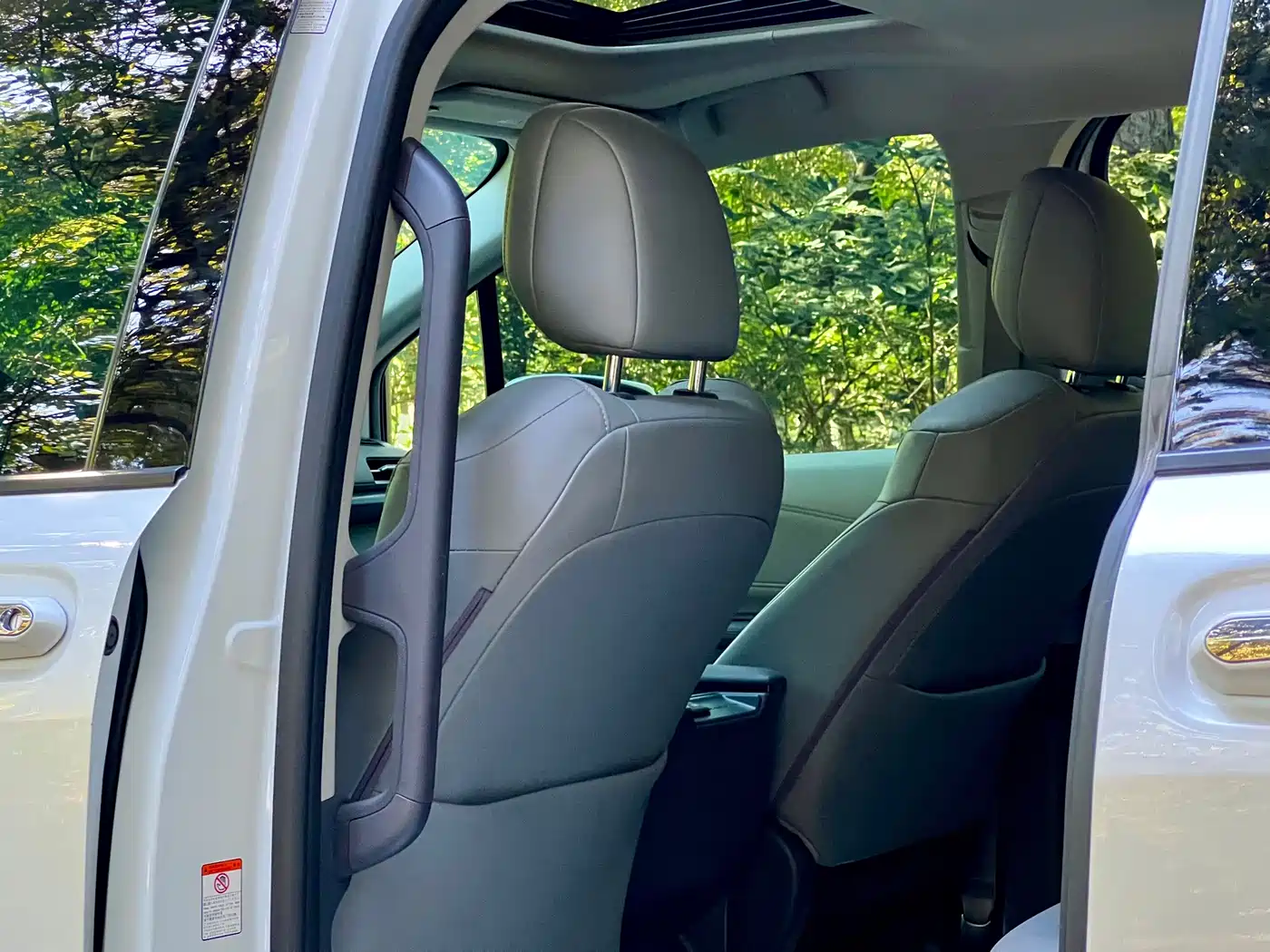 Toyota Granvia 2025 2024 2.5L Hybrid Comfort